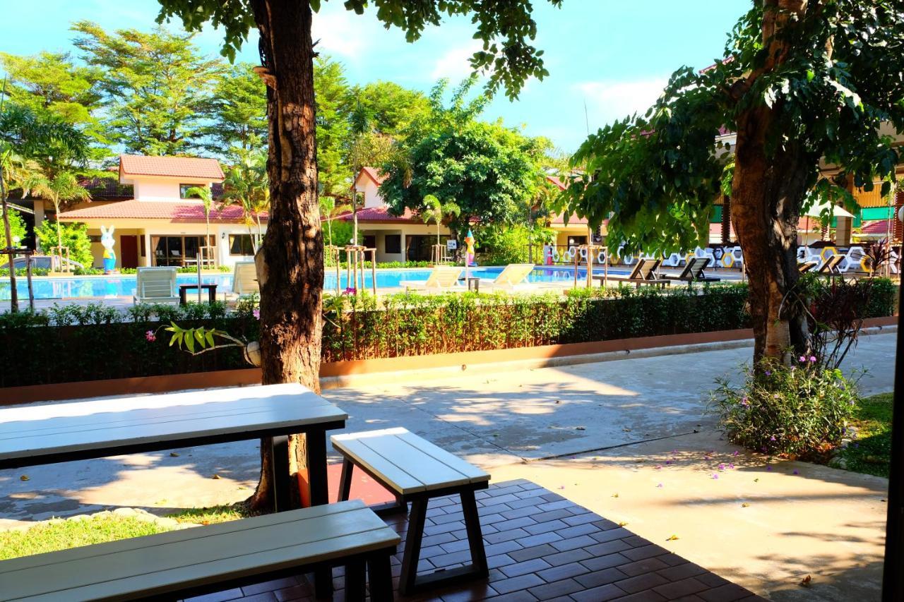 New Travel Beach Hotel&Resort Chao Lao Beach Exterior foto
